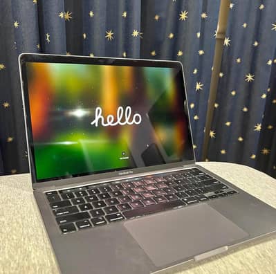 Apple macbook Pro 2018 model. 16gb and 1 tb ssd