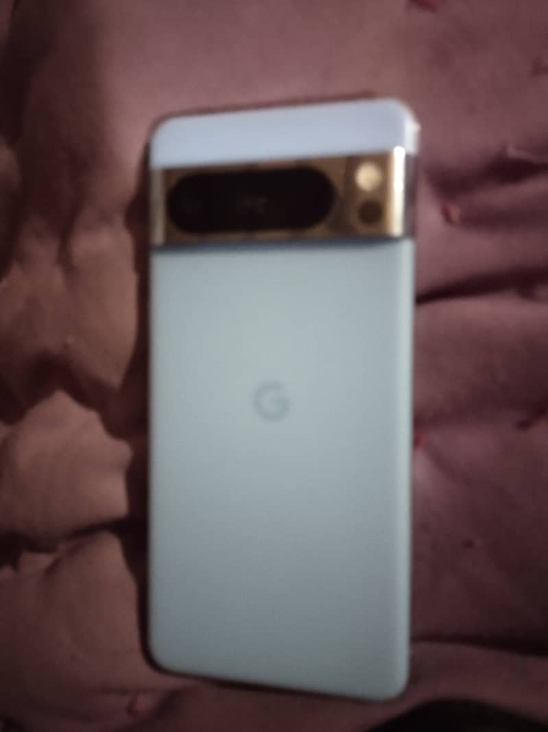 Google Pixel 8 pro 1