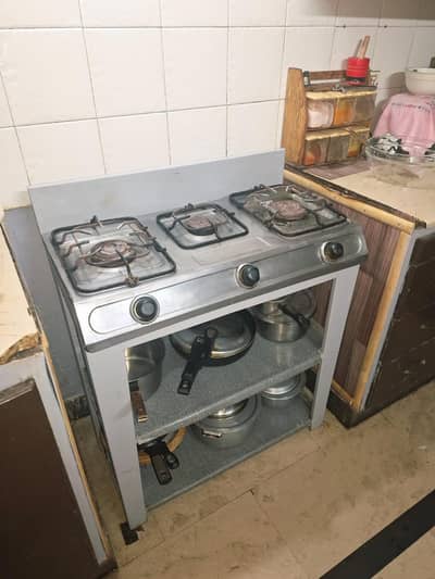 Three burner standing stove