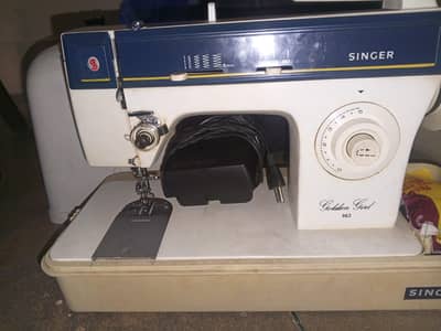 [SINGER MACHINE]