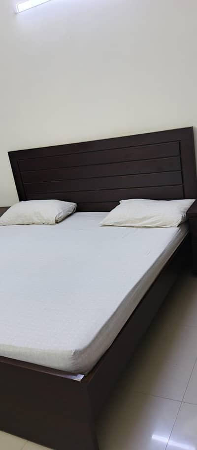 king size Double bed
