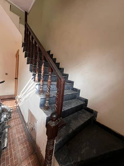 10 Marla house for sale in wapda town Lahore