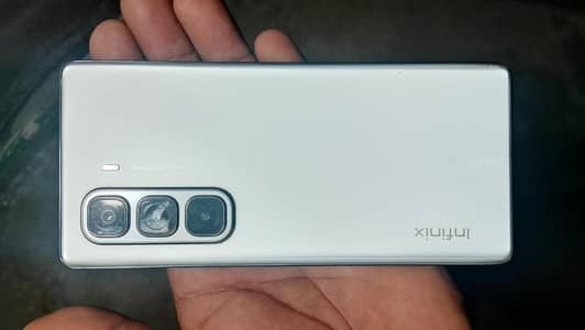 Infinix Hot 50 pro plus Ram 8+5 GB Rom 256GB condition 10/10 box ni hy