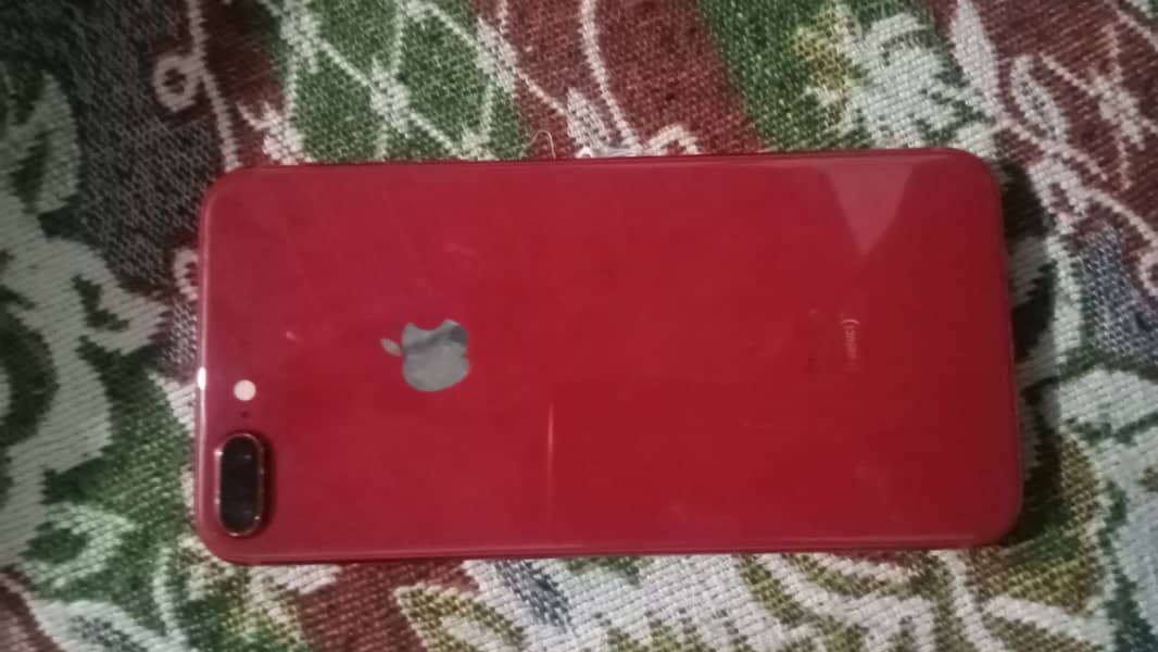 Apple iPhone 8 Plus 1