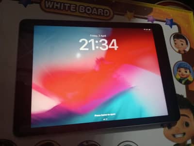 I pad 6 generation 32'gb 10/8 condition