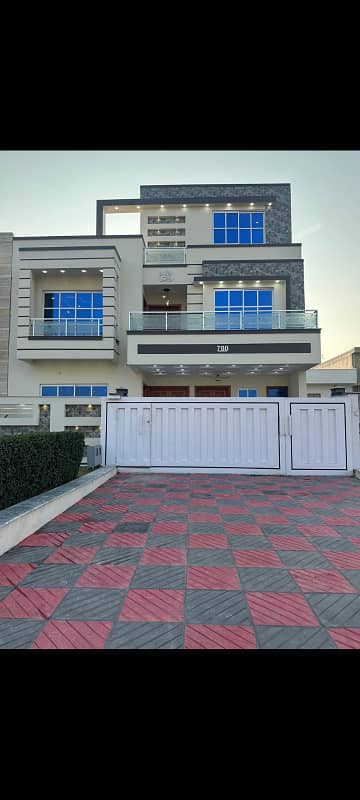 G-14/4 35*70 10 Marla Brand New Luxury House Park Face Double Road House For Sale