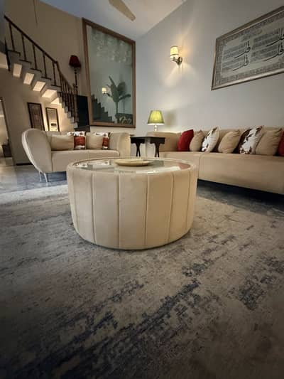 Sofa sets- 6 months partial use