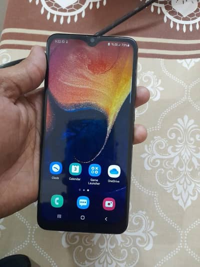 urgent Sell Samsung A50 4/128 Aone phone hy