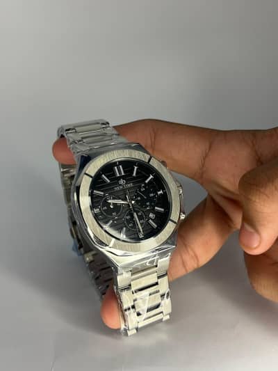 All watches are master peice & precisely selected  7000 to 12000 price