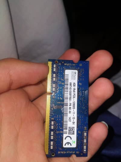 4gb ddr3 laptop ram (negotiable)