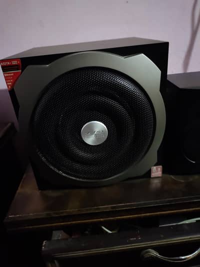 F&D A521x . . . . With Box And Remote