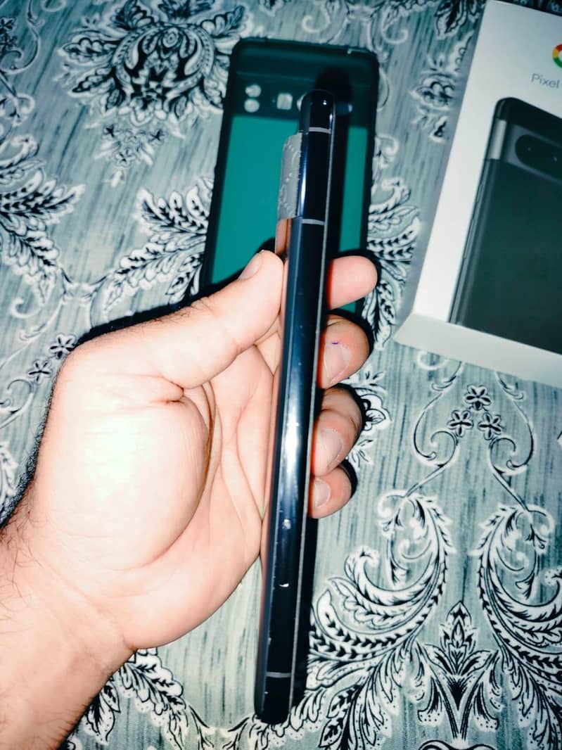 Google pixel 8 Pro 4