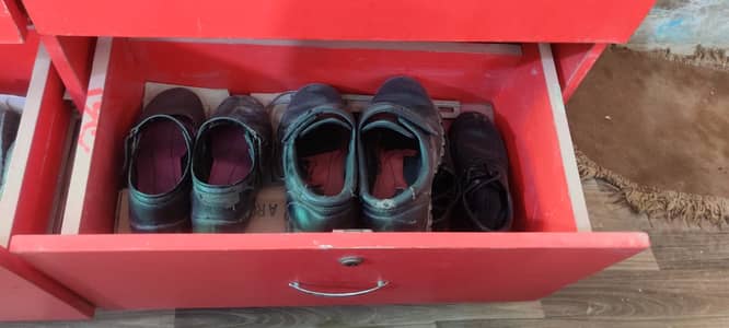 Car Style Children's Bed with Mattress and dressing table for Sale