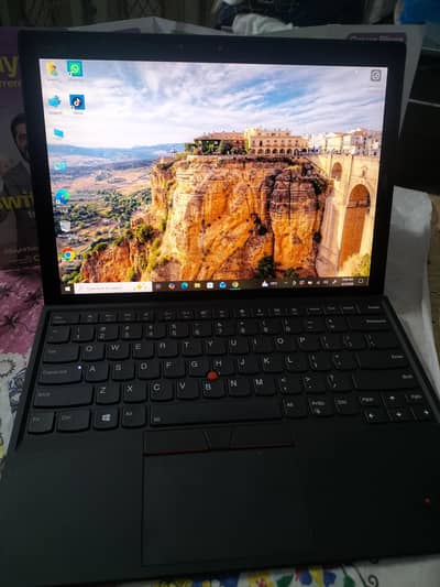Lenovo X1 Laptop tablate