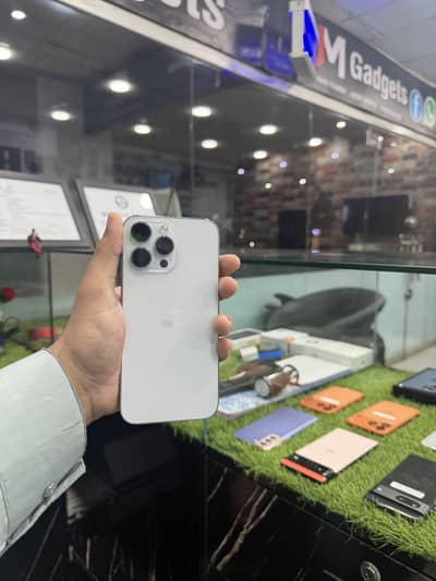 14 Pro Max 256 GB Non PTA JV / Sim Lock