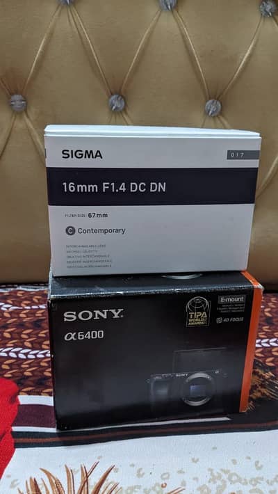 Sony 6400 mirrorless camera + sigma 16mm