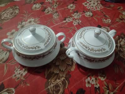 52 piece ka hy kanch ka set