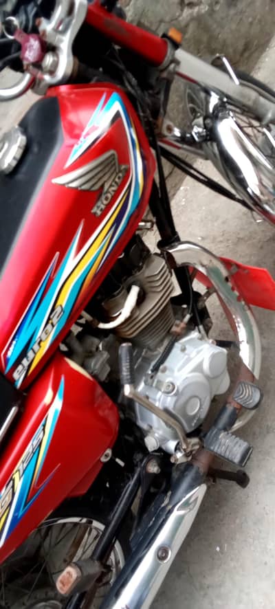 O3OO7896O65~TOTAL GENIUNE HONDA CG 125 MODEL 2O18