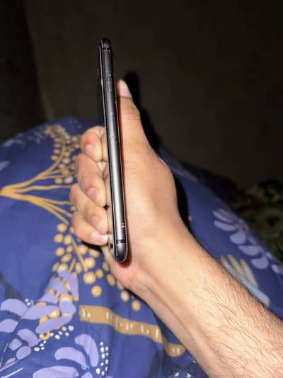 Iphone 8 pta 64 gb back crack