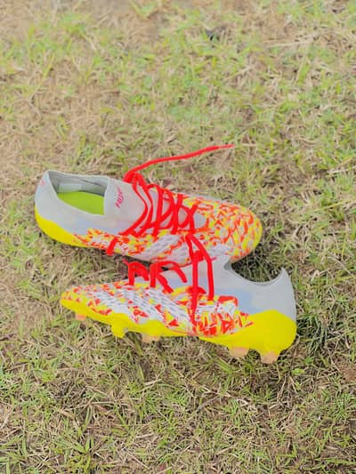 For sale this shoes emergency