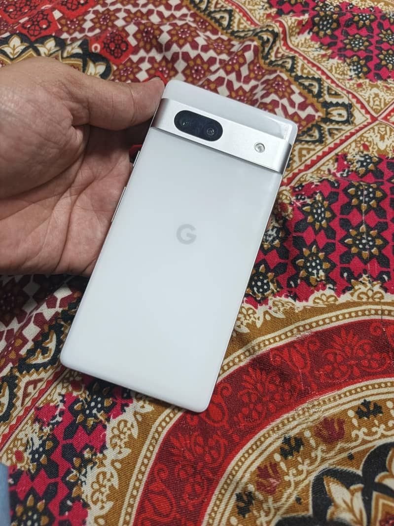 Google pixel 7a 3
