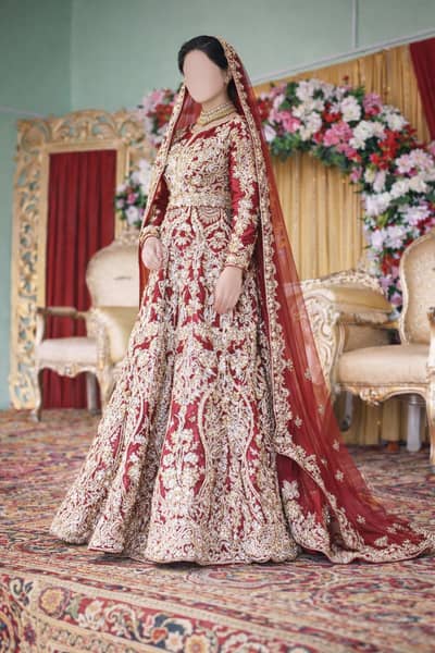 Bridal Lehenga for Sale – Heavy Embroidery – Medium – Like New