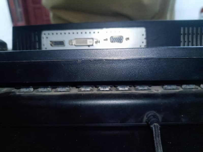 Selling Computer Components read desc 1