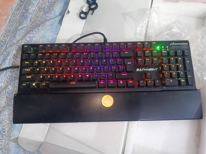 Selling Computer Components read desc 6