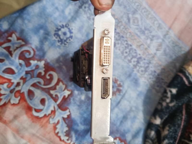 Selling Computer Components read desc 11