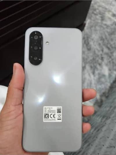 Samsung A17 6/128   ------->Whatsapp: 03160646065