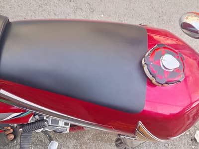 Honda very good condition Red color 03204561702 . . . 03184142660