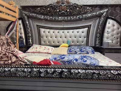 Complete bed set for sale (semi wooden)