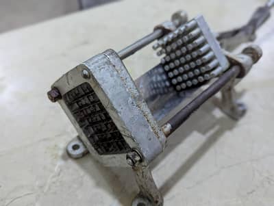 Potato Cutter/Slicer In Good Condition