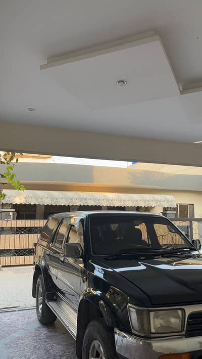 TOYOTA SURF SSR-X 3.0