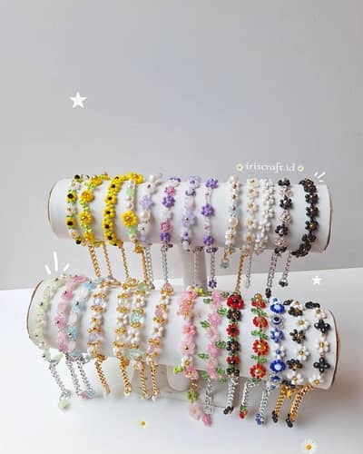 flower beded bracelets