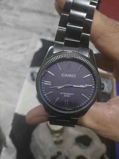 har kisam ki WATCHES available ha