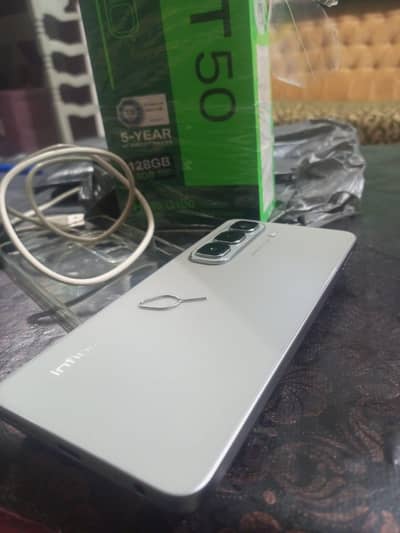 Infinix hot 50 8+8/128