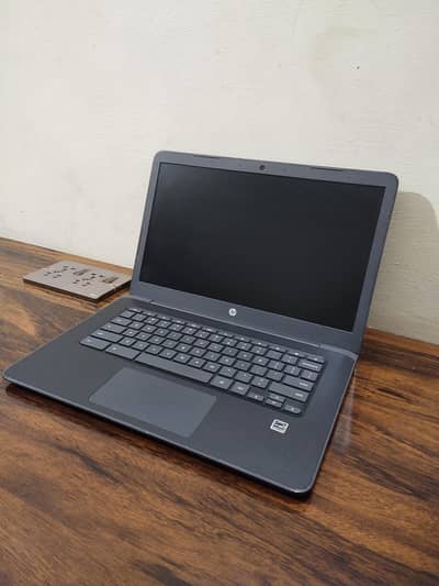 HP Chromebook (8 Hours Battery)