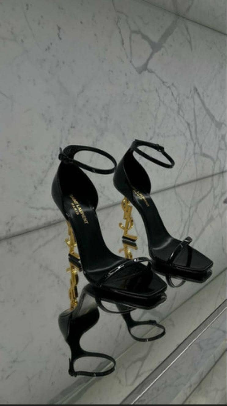 YSl heels 0