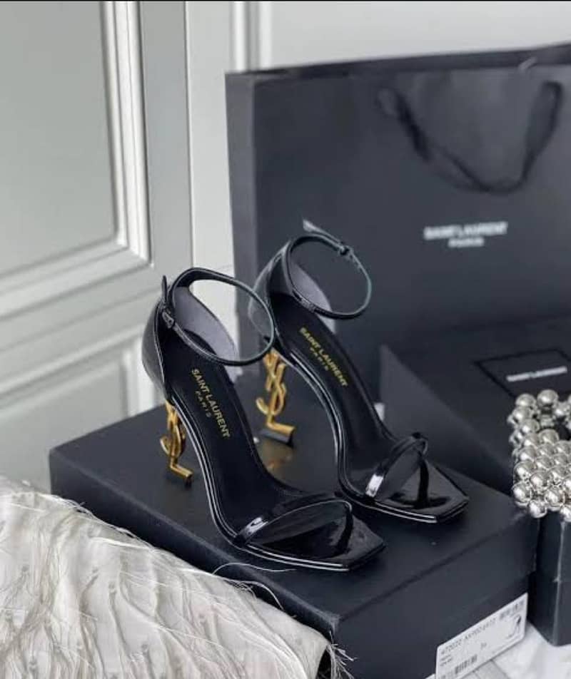YSl heels 1