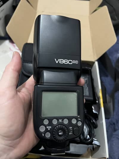 Godox V860 ii