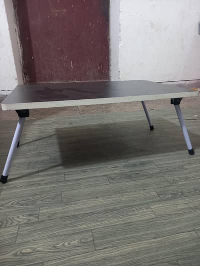 Best Study Table made of wood