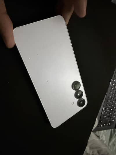 Samsung Galaxy S25 | 256GB | Non-PTA | Excellent Conditoin | Like New