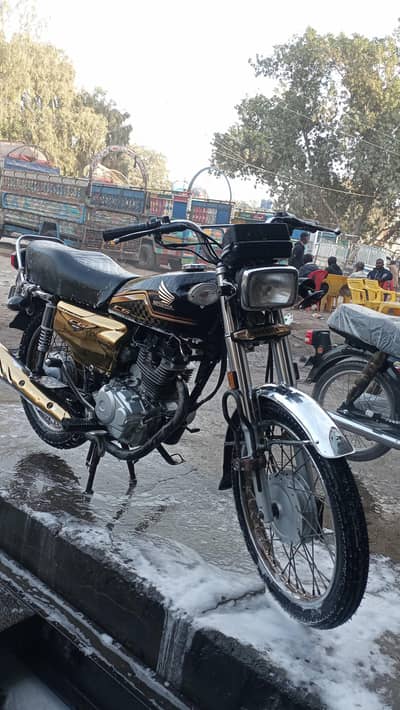 Honda 125 special edition Gold