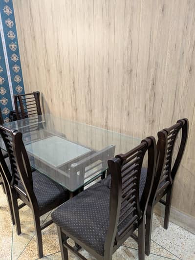 6 Seater Dinning Table