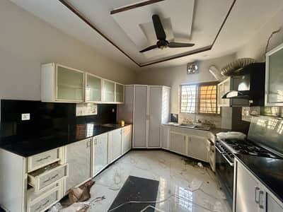 Spacious 10 Marla Upper Portion for Rent in