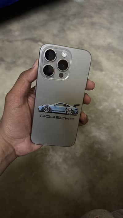 Iphone 15 pro natural titanium