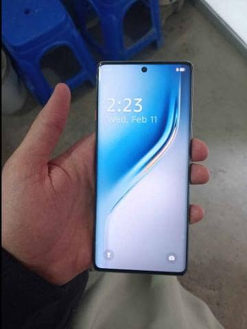 camon 40 pro 1