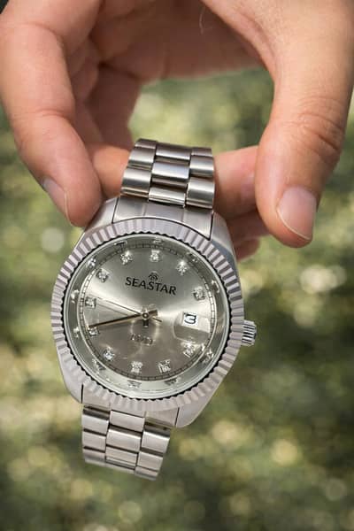 SEASTAR Stainless Steel Diamond Dial Watch – Classic Silver