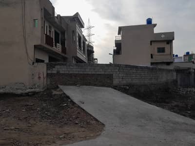 4 Marla plots near foundation university new lalazar opp ayoub national park Rawalpindi cantt.